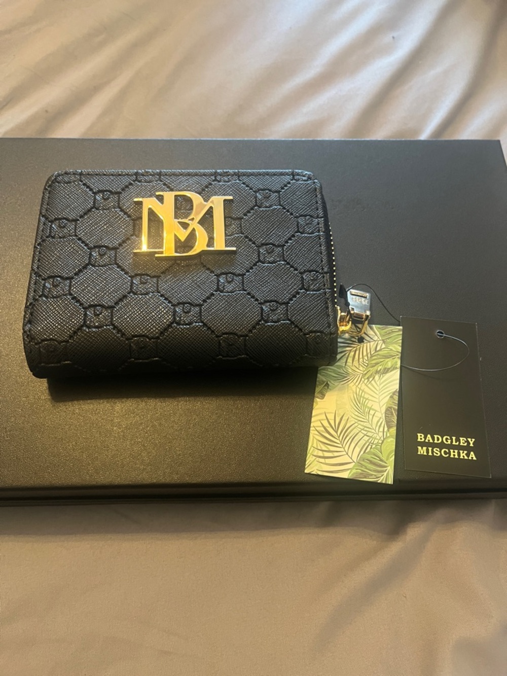 Badgley Mischka Black Textured Logo Zip Card Holder with Gold Tone Emblem